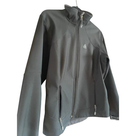 Nike ACG All Condition Gear Womens Small Black Softshell Jacket - Picture 2 of 7